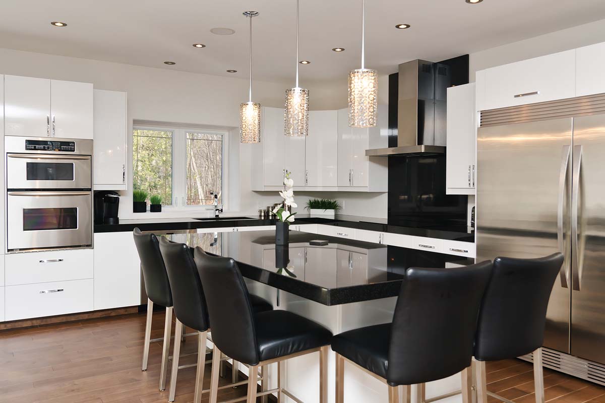 Wire Wiz Electrician Services | Pendant Lighting Installation Specialists | Blog Featured Image